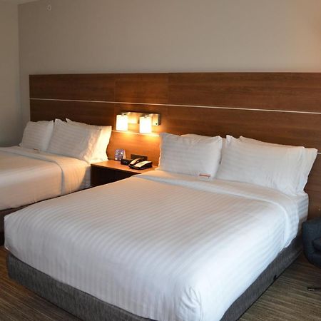 Holiday Inn Express & Suites - Charlotte Ne - University Area By Ihg Ngoại thất bức ảnh
