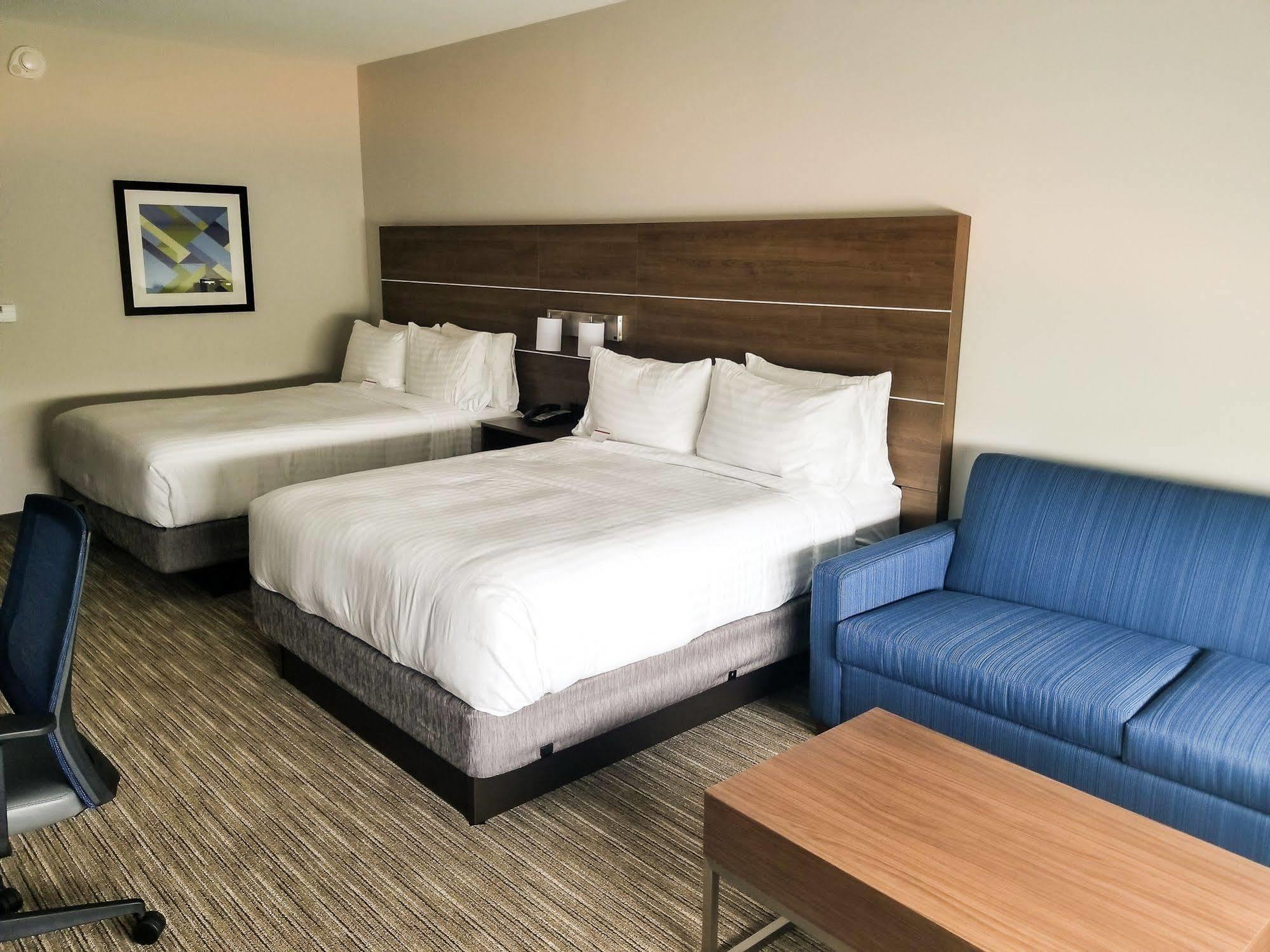 Holiday Inn Express & Suites - Charlotte Ne - University Area By Ihg Ngoại thất bức ảnh