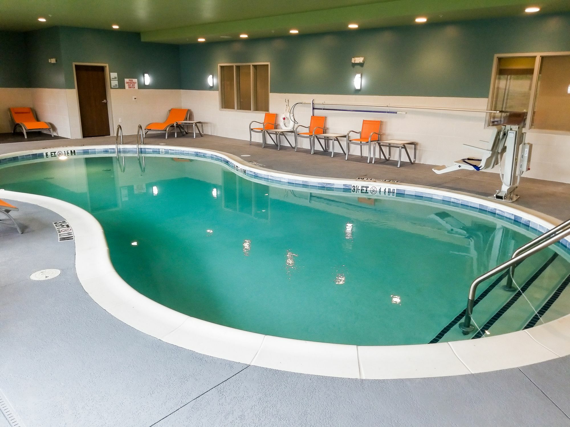 Holiday Inn Express & Suites - Charlotte Ne - University Area By Ihg Ngoại thất bức ảnh