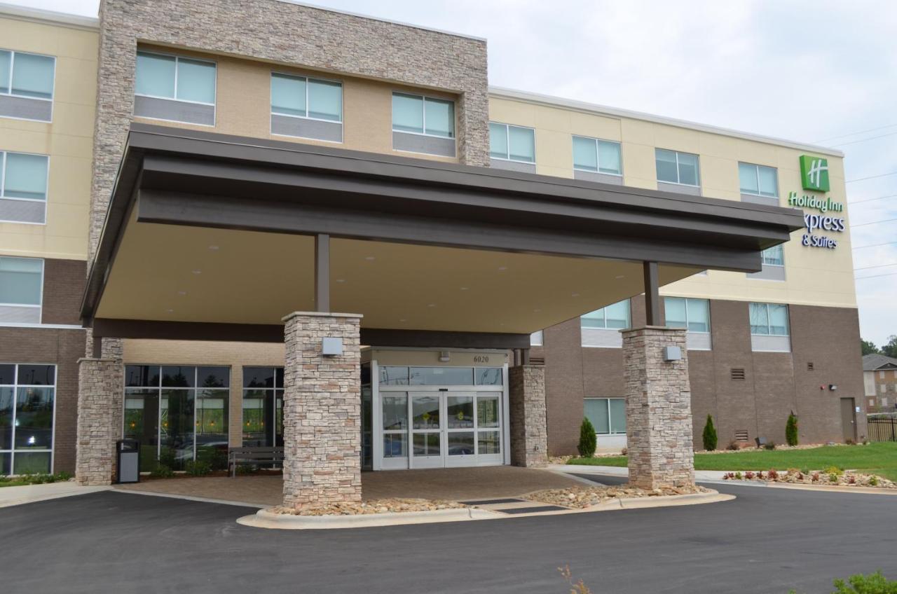 Holiday Inn Express & Suites - Charlotte Ne - University Area By Ihg Ngoại thất bức ảnh