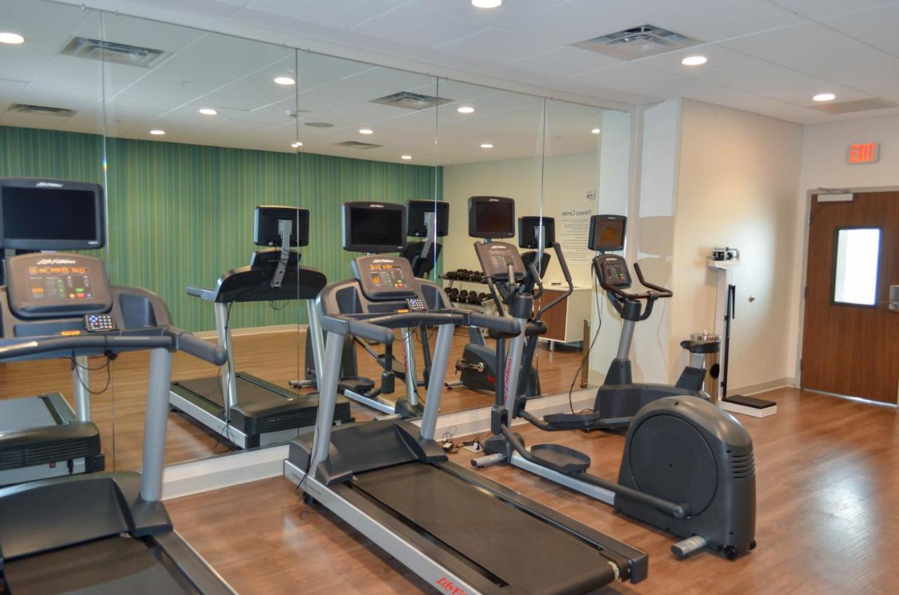 Holiday Inn Express & Suites - Charlotte Ne - University Area By Ihg Ngoại thất bức ảnh