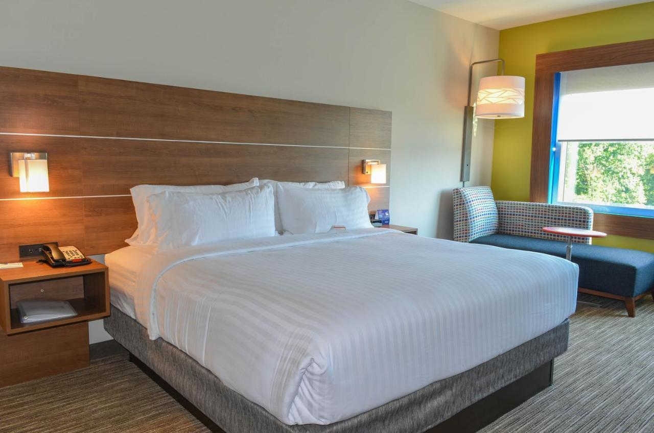 Holiday Inn Express & Suites - Charlotte Ne - University Area By Ihg Ngoại thất bức ảnh