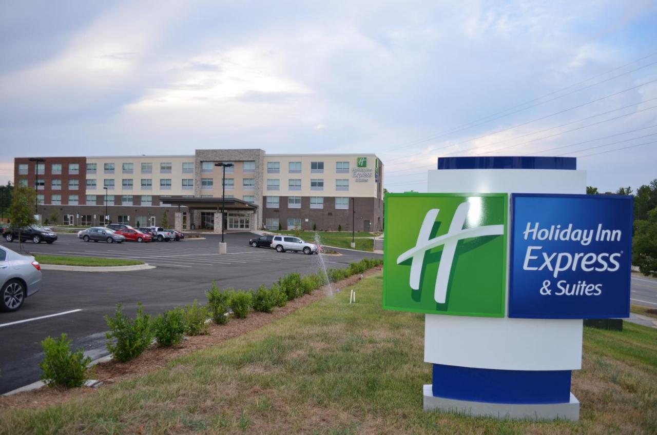Holiday Inn Express & Suites - Charlotte Ne - University Area By Ihg Ngoại thất bức ảnh